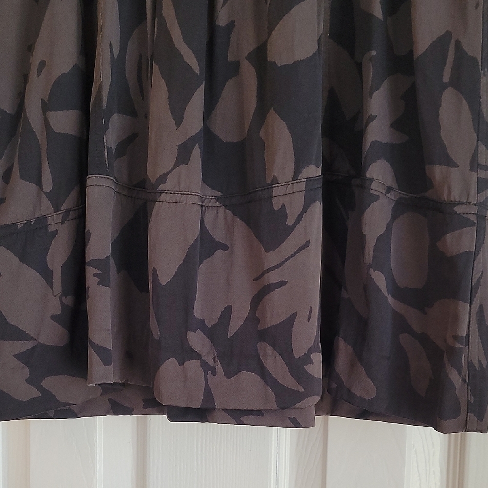 Loft Stylish Black and Brown Skirt - Picture 3 of 7